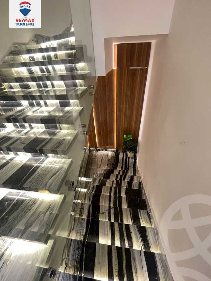 https://aqarmap.com.eg/en/listing/5348153-for-sale-cairo-new-cairo-madinaty-lmntq-lkhms-fylt-group-22