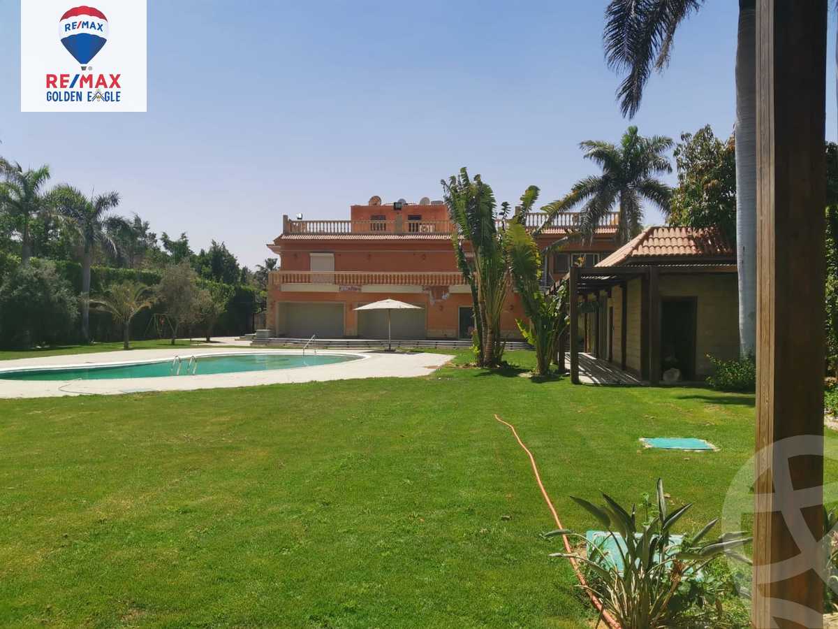 https://aqarmap.com.eg/en/listing/5356749-for-sale-cairo-el-shorouk-compounds-louloua-el-shorouk