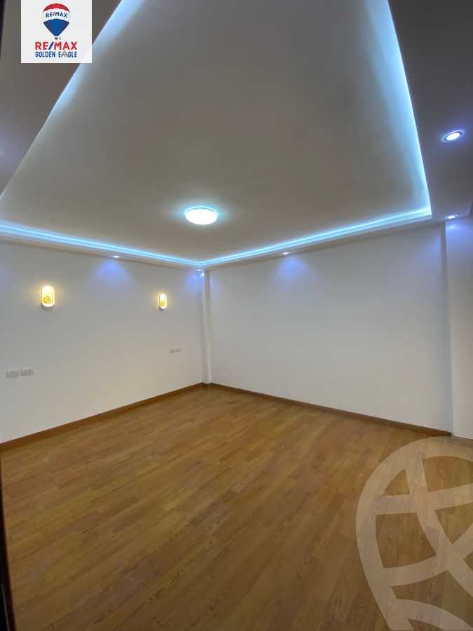 https://aqarmap.com.eg/ar/listing/5448601-for-sale-cairo-new-cairo-madinaty-eleventh-zone-buildings-group-113