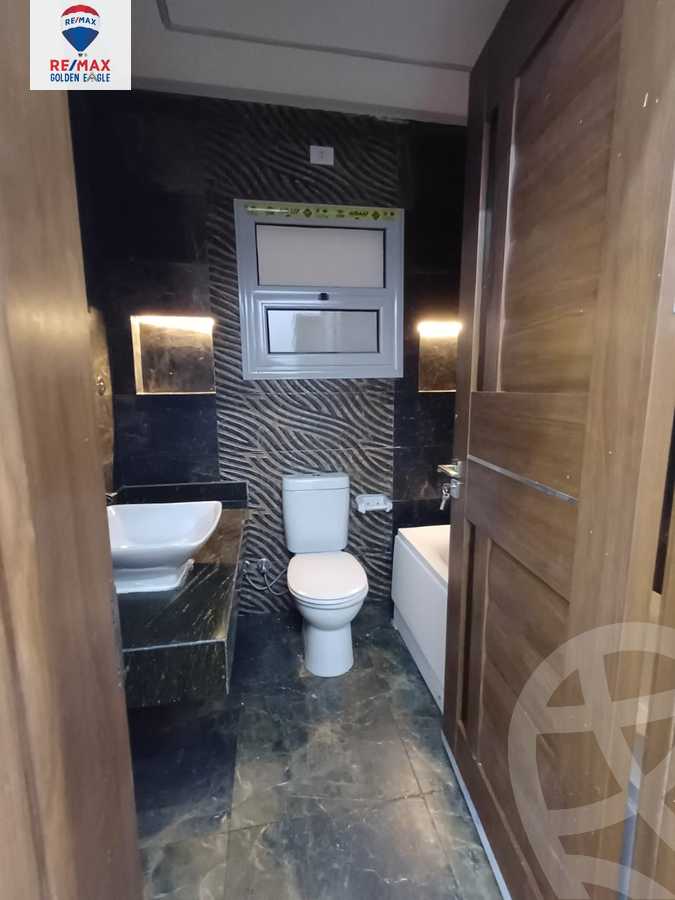 https://aqarmap.com.eg/ar/listing/5448652-for-sale-cairo-new-cairo-madinaty-eleventh-zone-buildings-group-112
