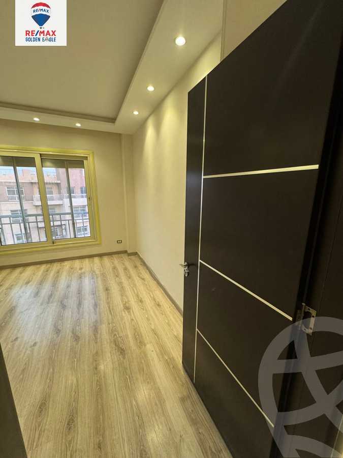 https://aqarmap.com.eg/en/listing/5574332-for-sale-cairo-new-cairo-madinaty-eleventh-zone-buildings