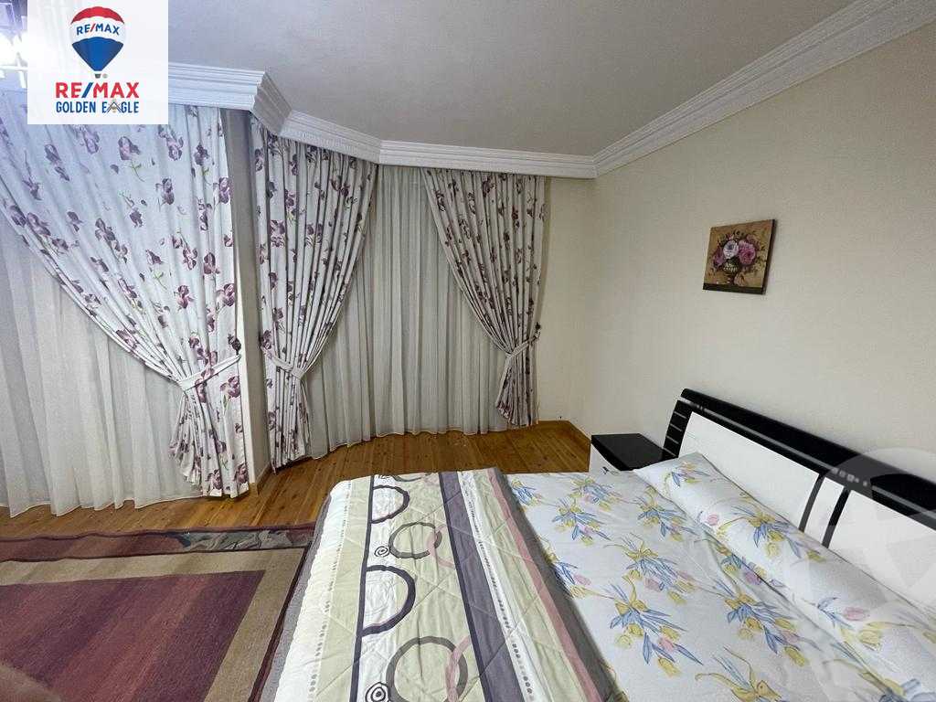 https://aqarmap.com.eg/en/listing/5647741-for-rent-cairo-new-cairo-lrhb-city-phase-1-ahmed-rami-st