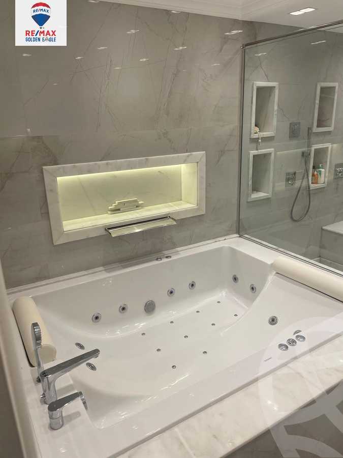 https://aqarmap.com.eg/en/listing/5656976-for-sale-cairo-new-cairo-madinaty-eleventh-zone-buildings-group-112