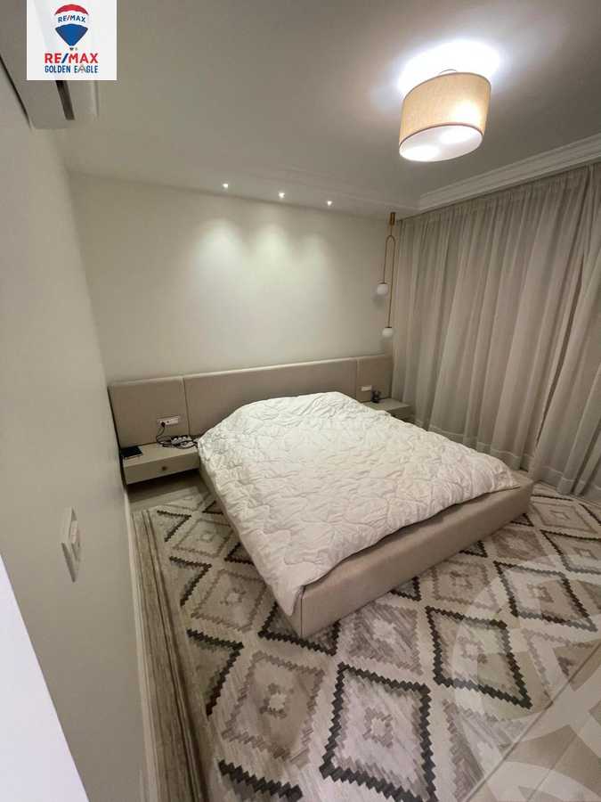 https://aqarmap.com.eg/ar/listing/5774436-for-sale-cairo-new-cairo-madinaty-eleventh-zone-buildings-group-112