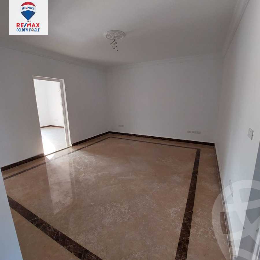 https://aqarmap.com.eg/ar/listing/5853824-for-rent-cairo-new-cairo-madinaty-lmntq-lwl-fylt-talaat-mostafa-rd
