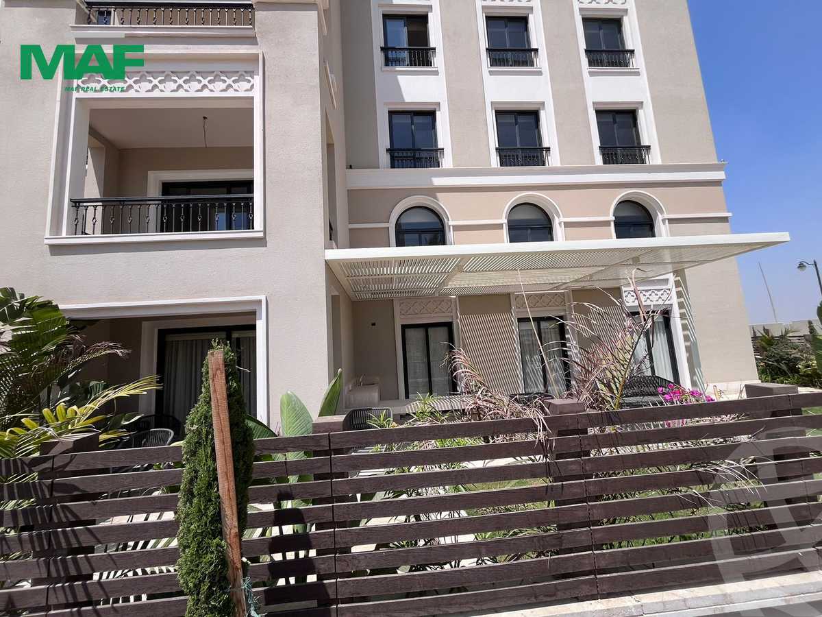 https://aqarmap.com.eg/ar/listing/5465403-for-sale-cairo-el-sheikh-zayed-city-compounds-kmbwnd-fyldj-wyst-dr-llttwyr