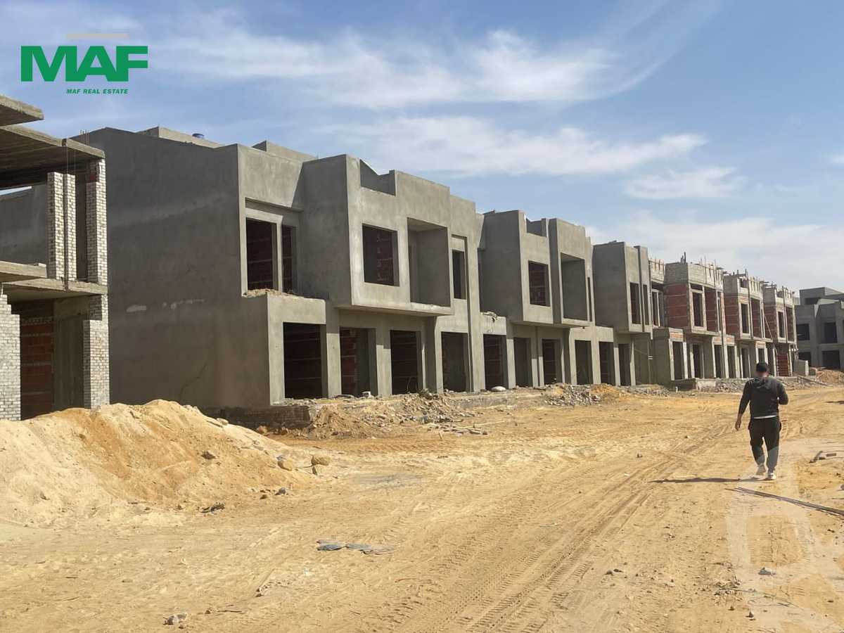 https://aqarmap.com.eg/ar/listing/5717187-for-sale-cairo-new-cairo-lmstqbl-syty-compounds-rosail-city-compound-khaled-sabry-holding