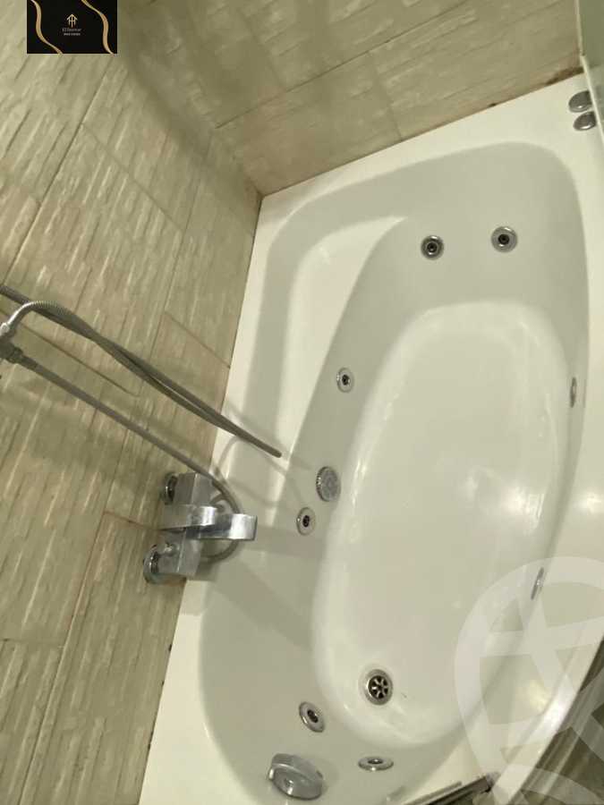 https://aqarmap.com.eg/en/listing/5730264-for-sale-cairo-new-cairo-lrhb-city