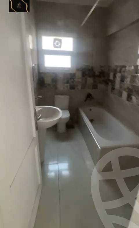 https://aqarmap.com.eg/en/listing/5806234-for-sale-cairo-new-cairo-lrhb-city-mtdd-lrhb-phase-9