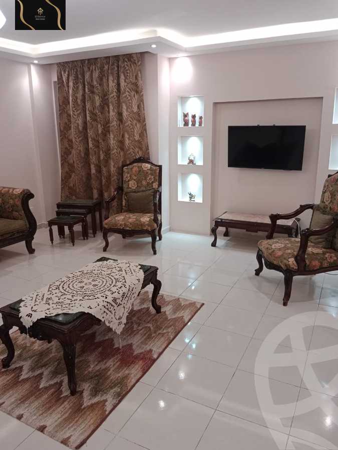https://aqarmap.com.eg/en/listing/5806377-for-sale-cairo-new-cairo-lrhb-city-phase-4-mohammed-farid-st