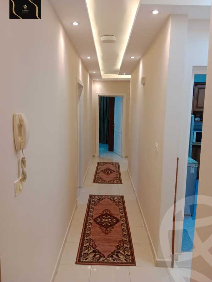 https://aqarmap.com.eg/en/listing/5806377-for-sale-cairo-new-cairo-lrhb-city-phase-4-mohammed-farid-st