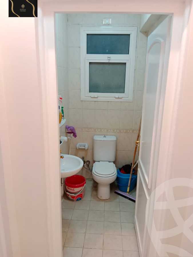 https://aqarmap.com.eg/en/listing/5806377-for-sale-cairo-new-cairo-lrhb-city-phase-4-mohammed-farid-st