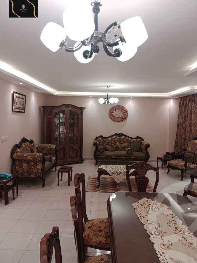 https://aqarmap.com.eg/en/listing/5806377-for-sale-cairo-new-cairo-lrhb-city-phase-4-mohammed-farid-st