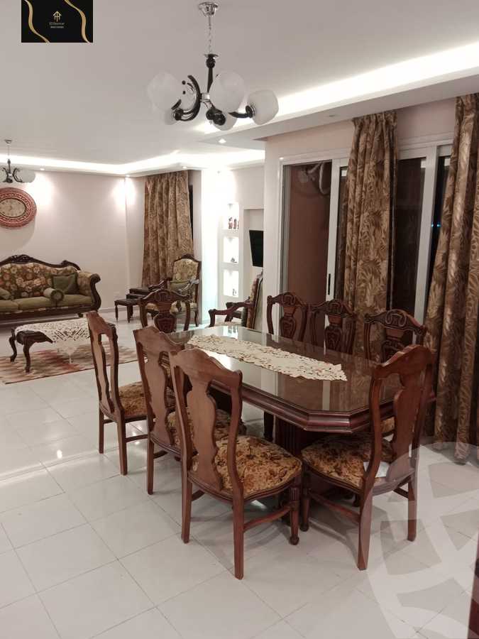 https://aqarmap.com.eg/en/listing/5806377-for-sale-cairo-new-cairo-lrhb-city-phase-4-mohammed-farid-st