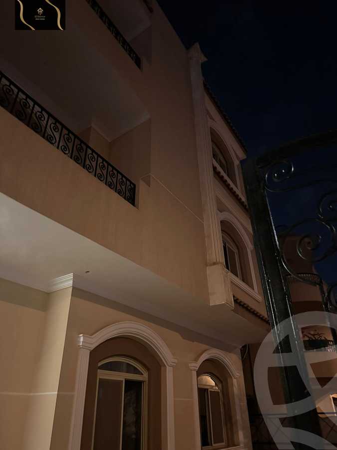 https://aqarmap.com.eg/en/listing/5841420-for-sale-cairo-new-cairo-lrhb-city-phase-1-ahmed-rami-st