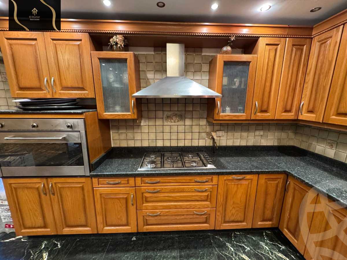https://aqarmap.com.eg/en/listing/5841446-for-sale-cairo-new-cairo-lrhb-city-phase-1-salah-gahin-st