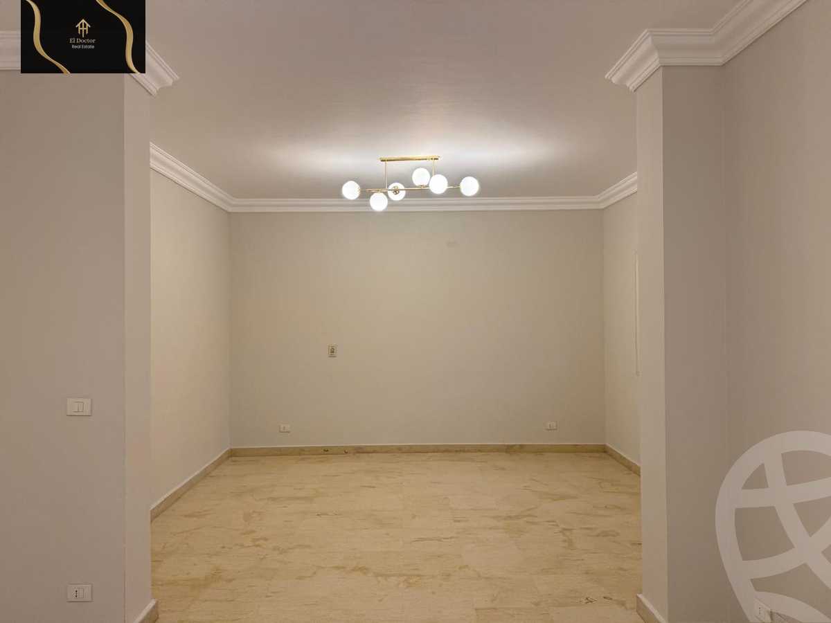 https://aqarmap.com.eg/en/listing/5841506-for-sale-cairo-new-cairo-lrhb-city-phase-4-mohammed-farid-st