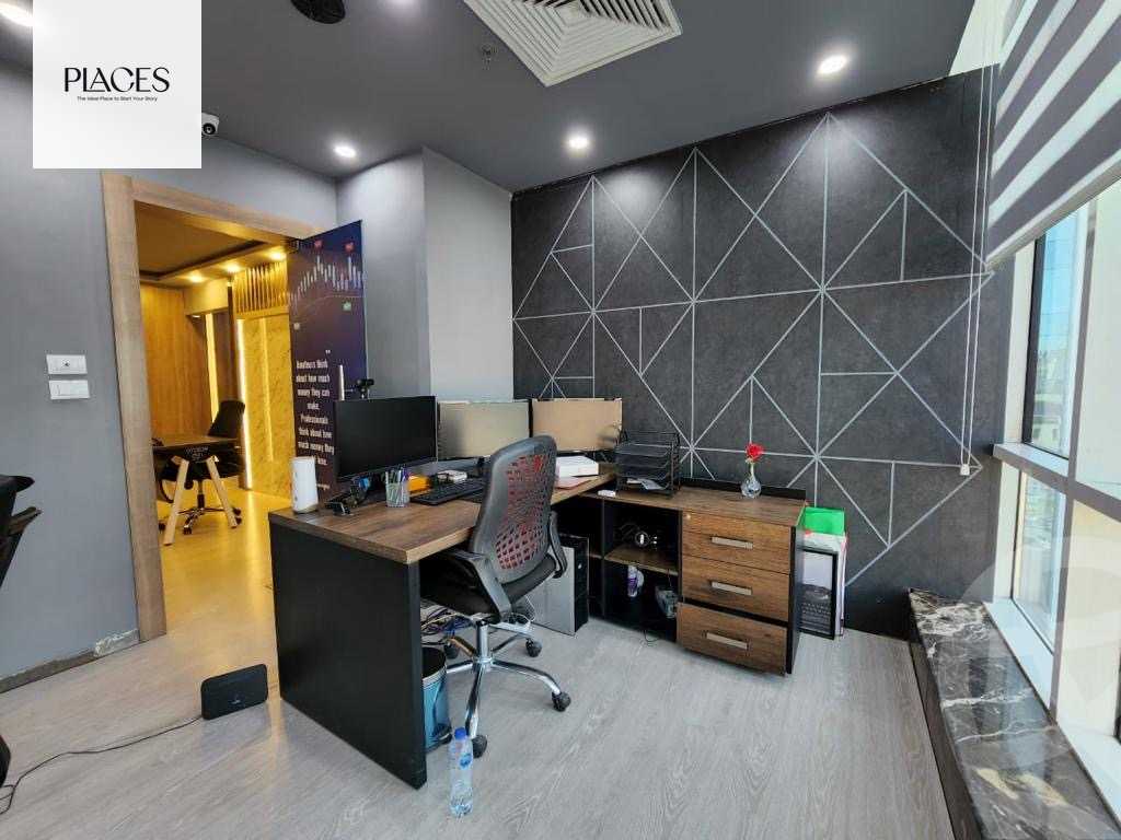 https://aqarmap.com.eg/ar/listing/5357228-for-rent-cairo-new-cairo-compounds-tryfywm-byzns-kwmblks-nm-llttwyr