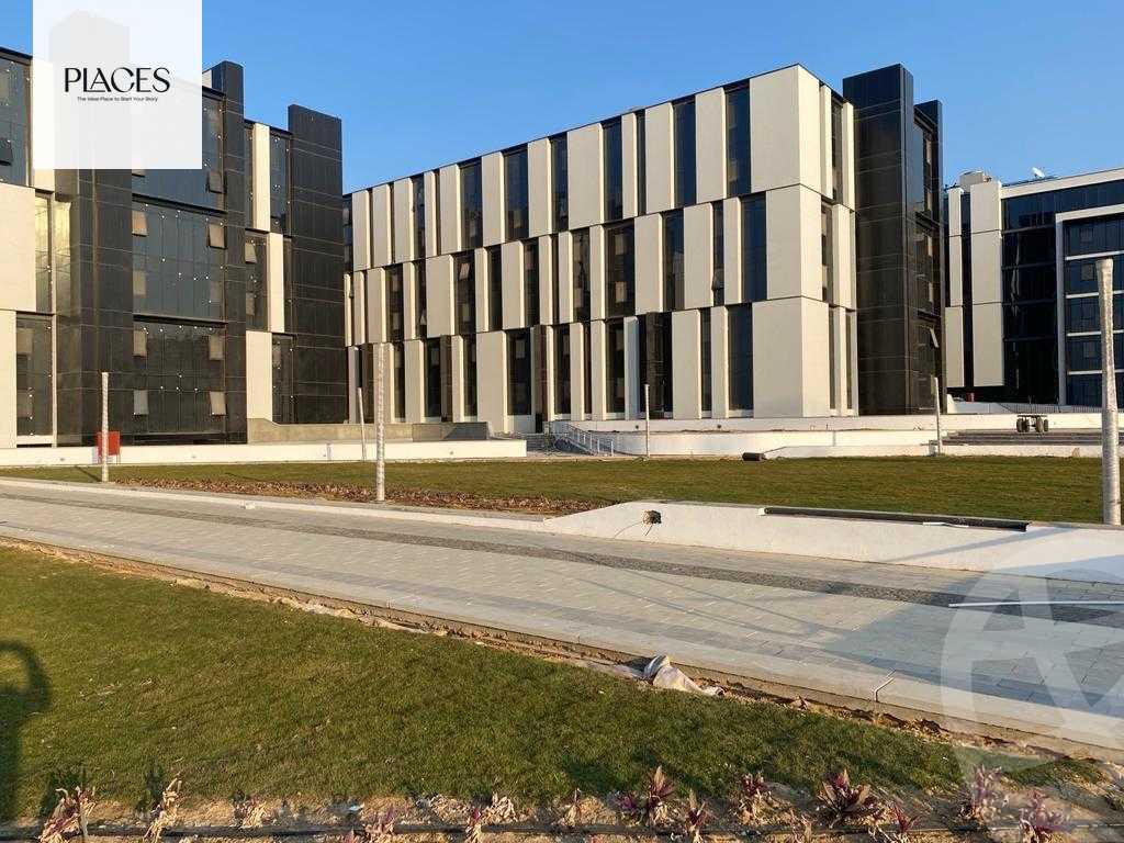 https://aqarmap.com.eg/en/listing/5865599-for-rent-cairo-new-cairo-compounds-mountain-view-hyde-park