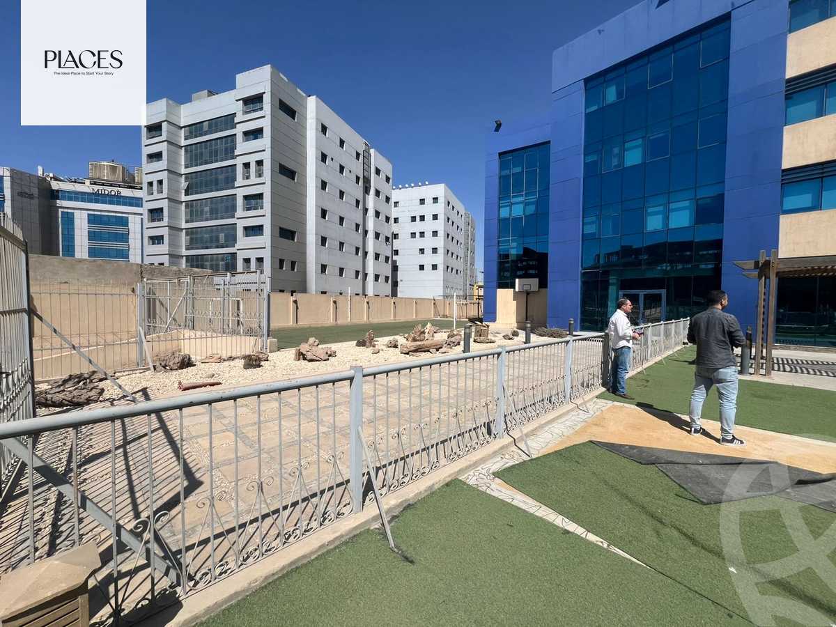 https://aqarmap.com.eg/en/listing/6057432-for-rent-cairo-new-cairo-90th-street-south-teseen-st