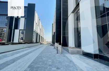 https://aqarmap.com.eg/ar/listing/6110997-for-rent-cairo-new-cairo-compounds-hyde-park-business-district