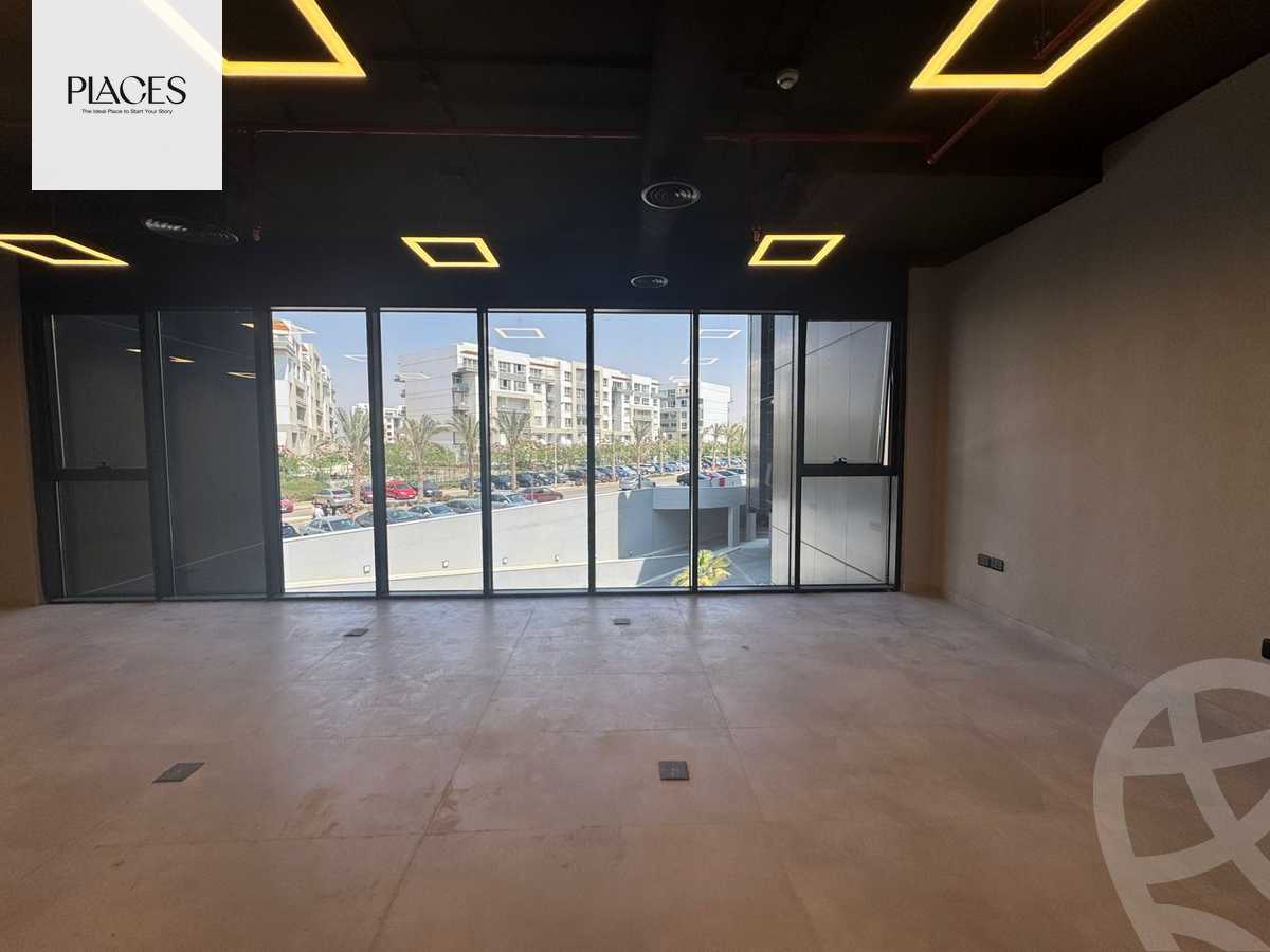 https://aqarmap.com.eg/ar/listing/6525648-for-rent-cairo-new-cairo-compounds-hyde-park-centre-ville-hyde-park