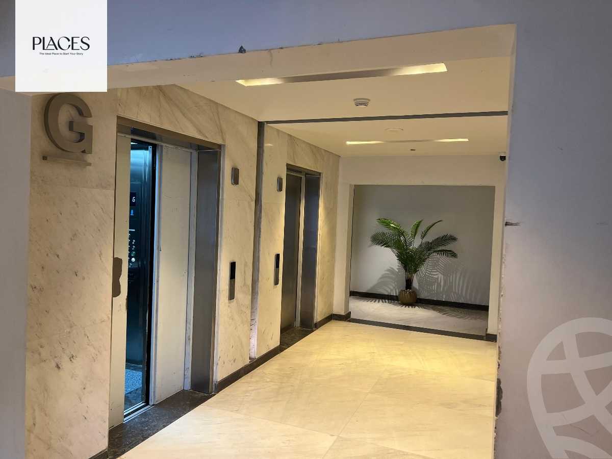 https://aqarmap.com.eg/ar/listing/6618336-for-rent-cairo-new-cairo-compounds-hyde-park-centre-ville-hyde-park