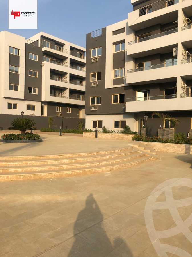 https://aqarmap.com.eg/ar/listing/3856505-for-sale-cairo-al-oubour-compounds-hy-syty