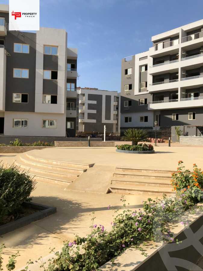 https://aqarmap.com.eg/ar/listing/3856505-for-sale-cairo-al-oubour-compounds-hy-syty