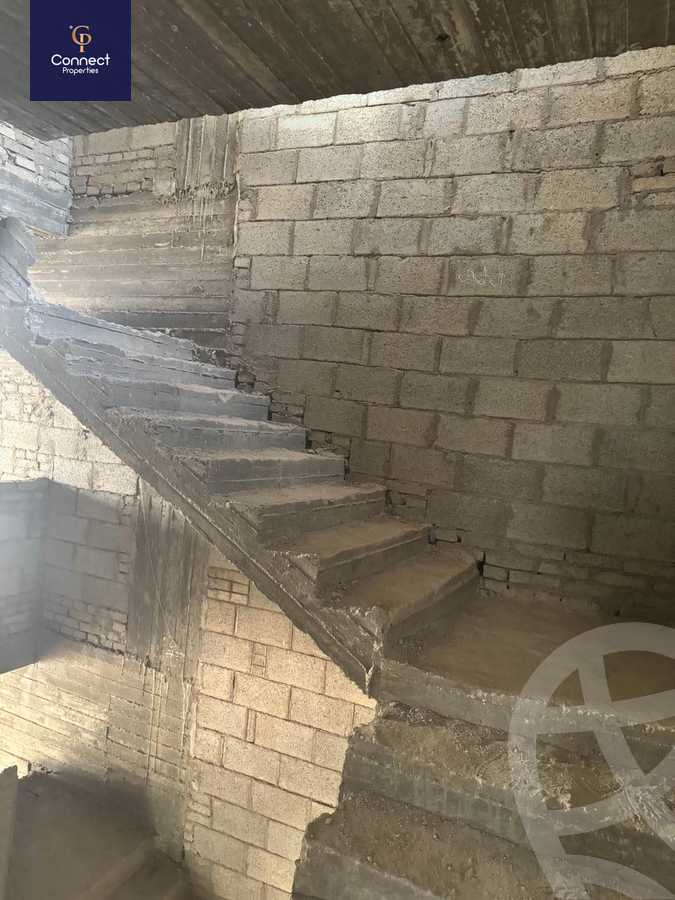 https://aqarmap.com.eg/ar/listing/5410524-for-sale-cairo-new-cairo-compounds-mountain-view-hyde-park