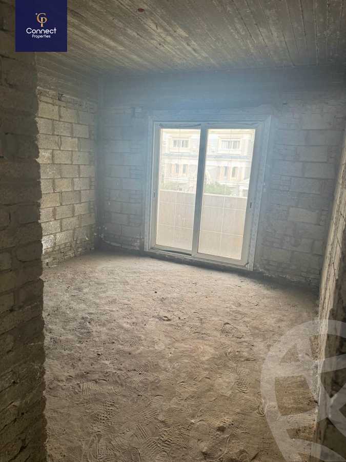 https://aqarmap.com.eg/ar/listing/5410524-for-sale-cairo-new-cairo-compounds-mountain-view-hyde-park