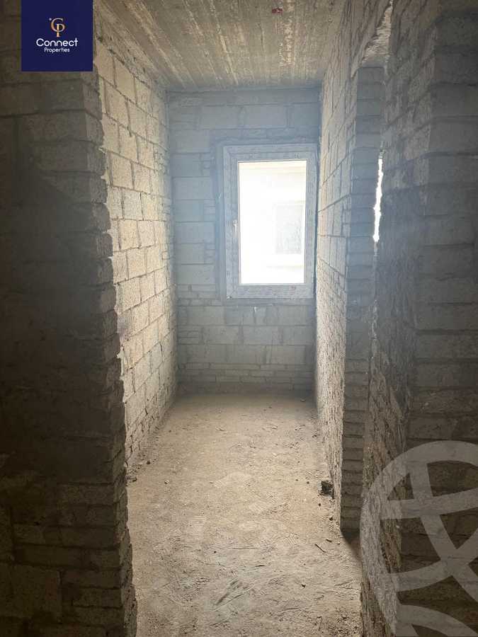 https://aqarmap.com.eg/ar/listing/5410524-for-sale-cairo-new-cairo-compounds-mountain-view-hyde-park