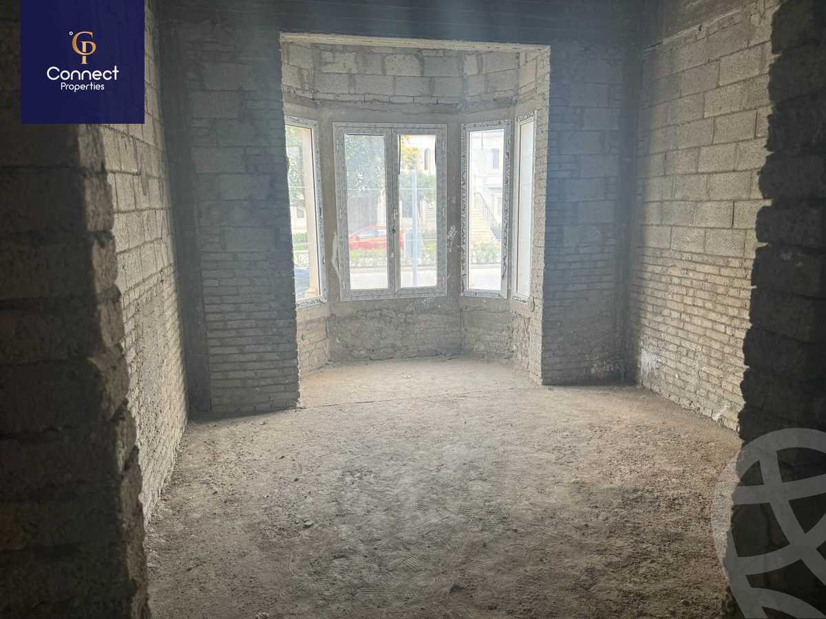 https://aqarmap.com.eg/ar/listing/5410524-for-sale-cairo-new-cairo-compounds-mountain-view-hyde-park
