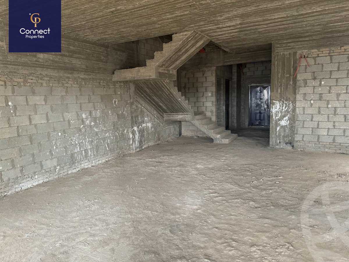 https://aqarmap.com.eg/ar/listing/5410524-for-sale-cairo-new-cairo-compounds-mountain-view-hyde-park