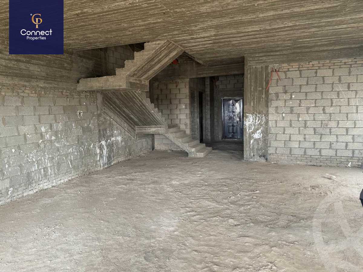 https://aqarmap.com.eg/ar/listing/5410524-for-sale-cairo-new-cairo-compounds-mountain-view-hyde-park