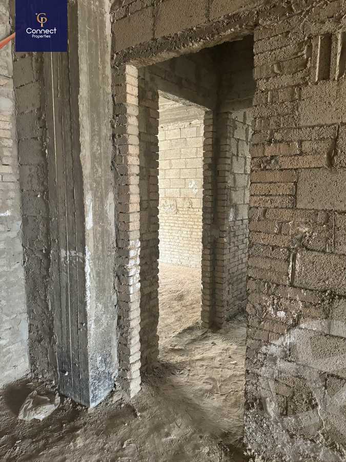 https://aqarmap.com.eg/ar/listing/5410524-for-sale-cairo-new-cairo-compounds-mountain-view-hyde-park