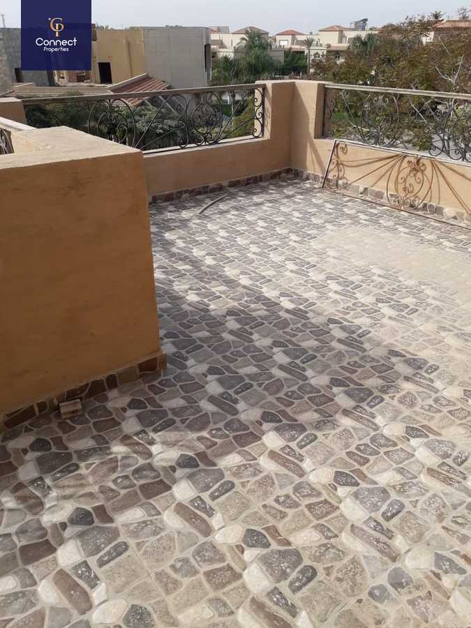 https://aqarmap.com.eg/ar/listing/5440332-for-sale-cairo-new-cairo-compounds-moon-valley