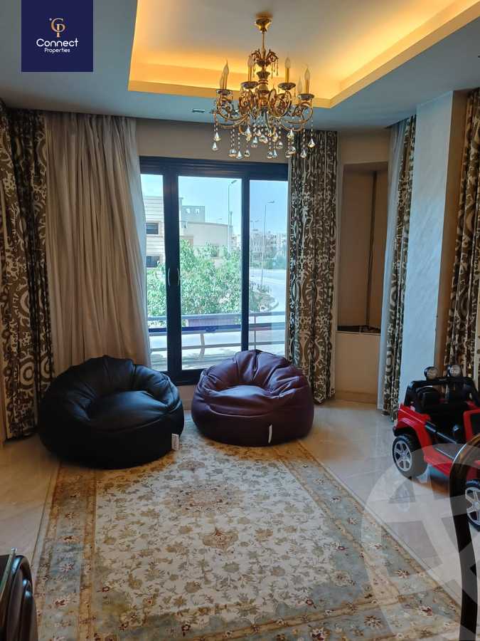 https://aqarmap.com.eg/ar/listing/5459627-for-sale-cairo-new-cairo-first-settlement-mhwr-mstfy-kml