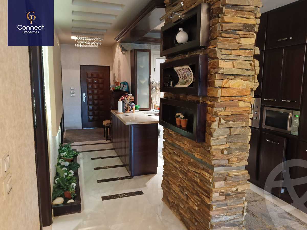 https://aqarmap.com.eg/ar/listing/5459627-for-sale-cairo-new-cairo-first-settlement-mhwr-mstfy-kml
