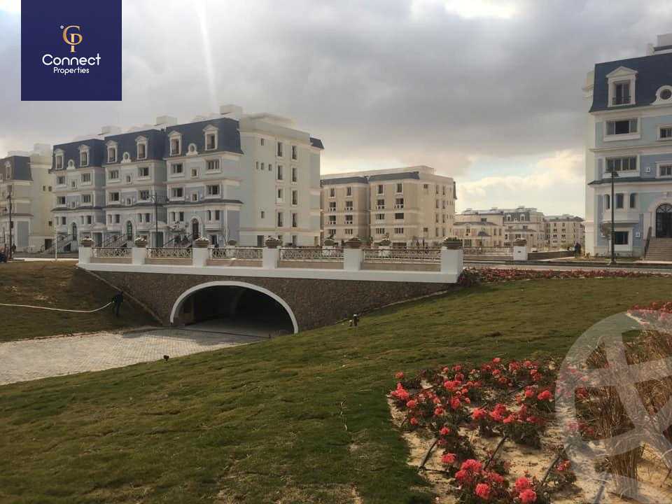 https://aqarmap.com.eg/ar/listing/5465368-for-sale-cairo-new-cairo-compounds-mountain-view-hyde-park
