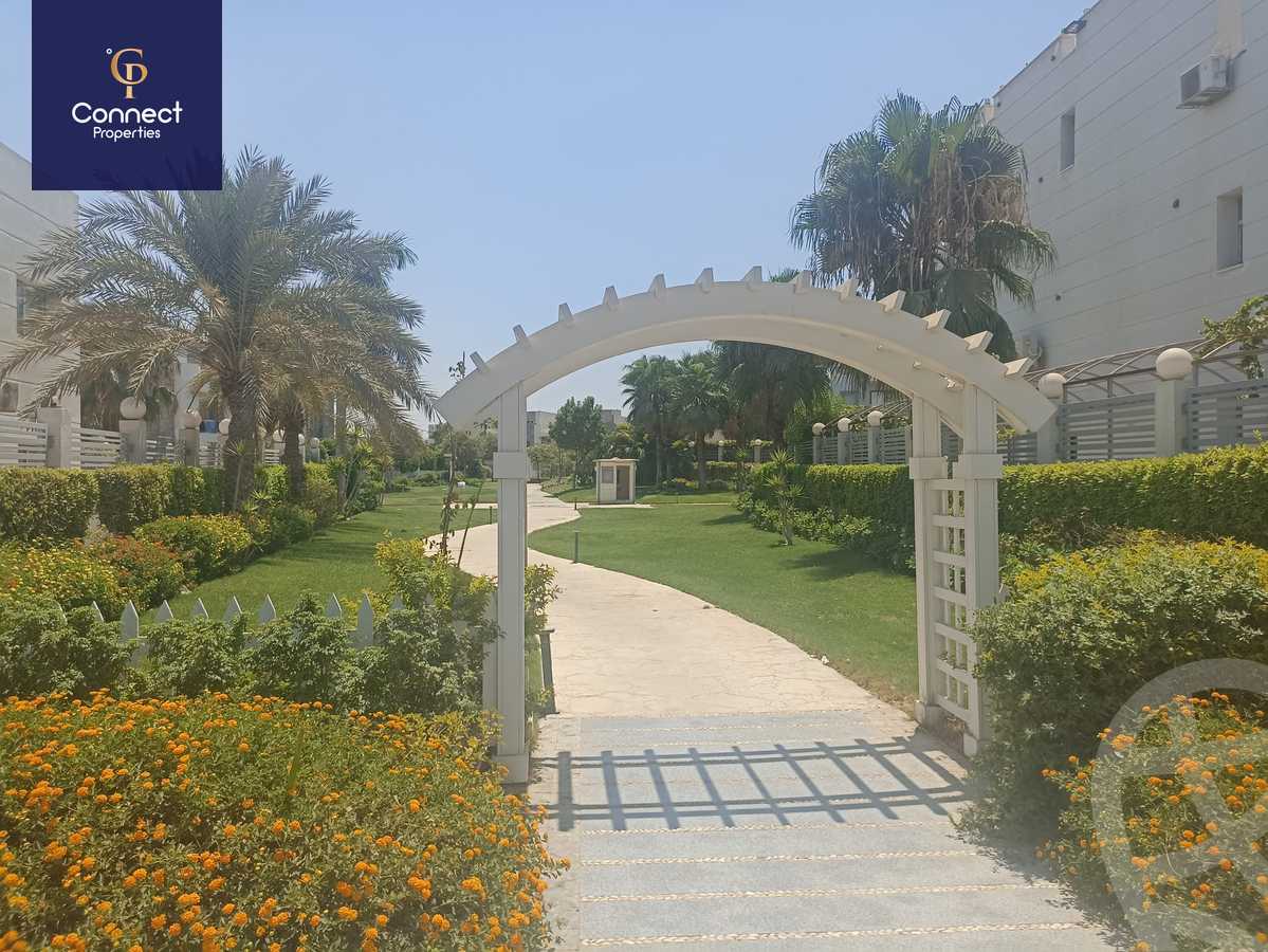 https://aqarmap.com.eg/en/listing/5491848-for-sale-cairo-6th-of-october-compounds-cleopatra-square