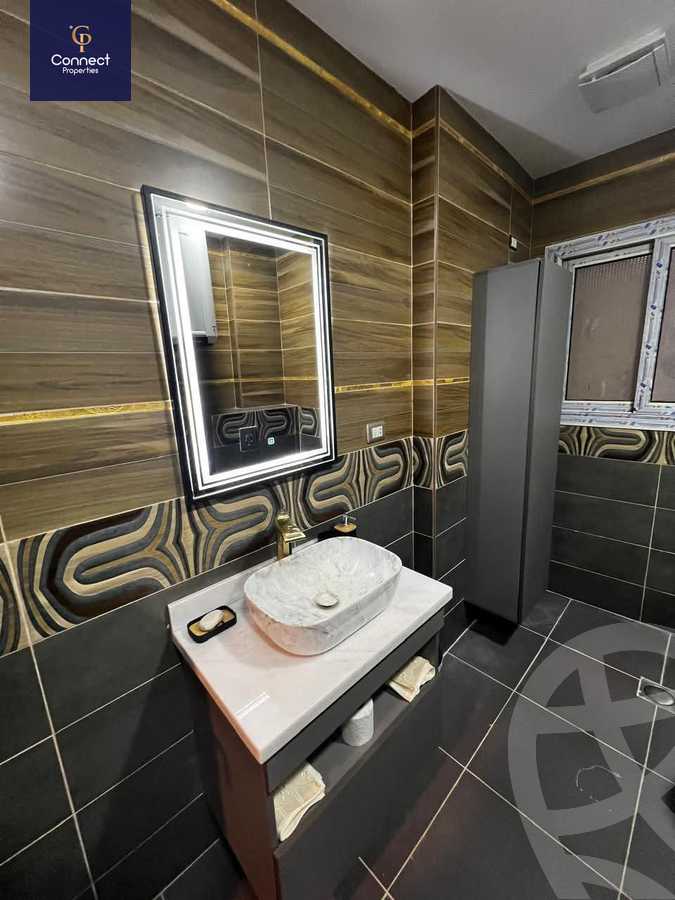 https://aqarmap.com.eg/en/listing/5491874-for-sale-cairo-new-cairo-compounds-hayati-residence