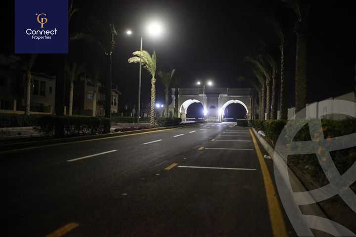 https://aqarmap.com.eg/en/listing/5517391-for-sale-cairo-new-cairo-compounds-hyde-park-centre-ville-hyde-park