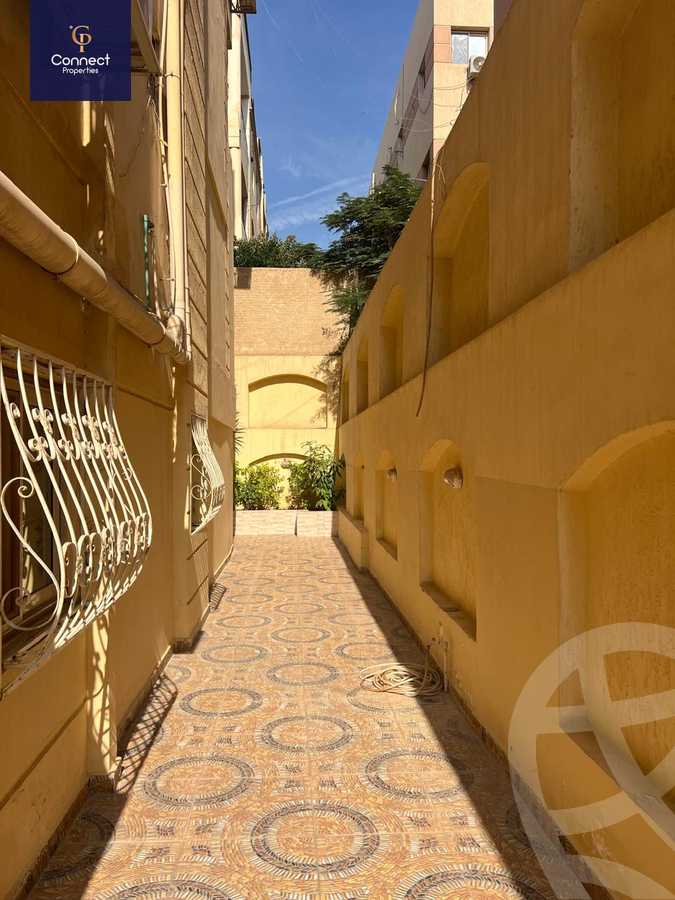 https://aqarmap.com.eg/en/listing/5593727-for-sale-cairo-new-cairo-first-settlement-mhwr-mstfy-kml