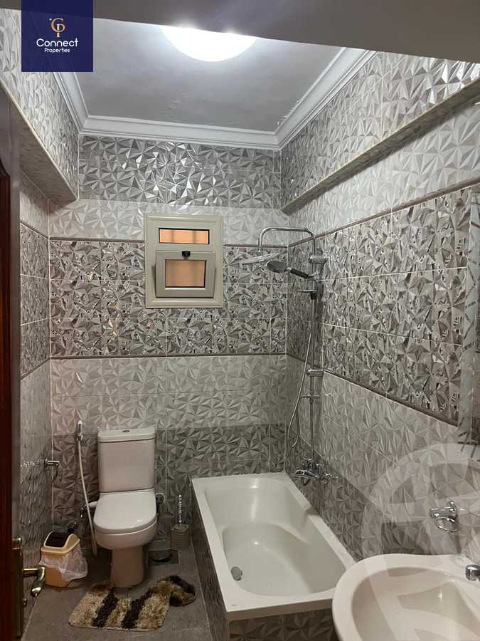 https://aqarmap.com.eg/en/listing/5593727-for-sale-cairo-new-cairo-first-settlement-mhwr-mstfy-kml