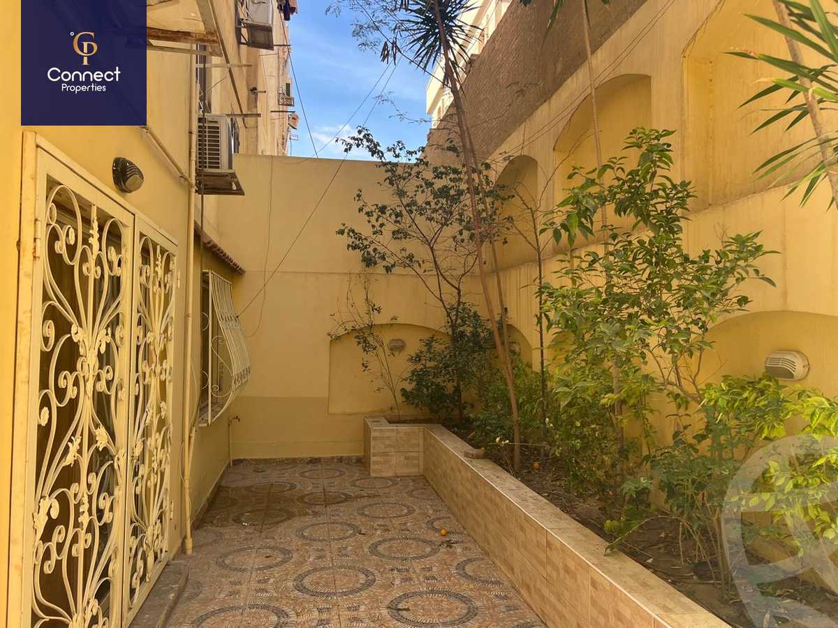 https://aqarmap.com.eg/en/listing/5593727-for-sale-cairo-new-cairo-first-settlement-mhwr-mstfy-kml
