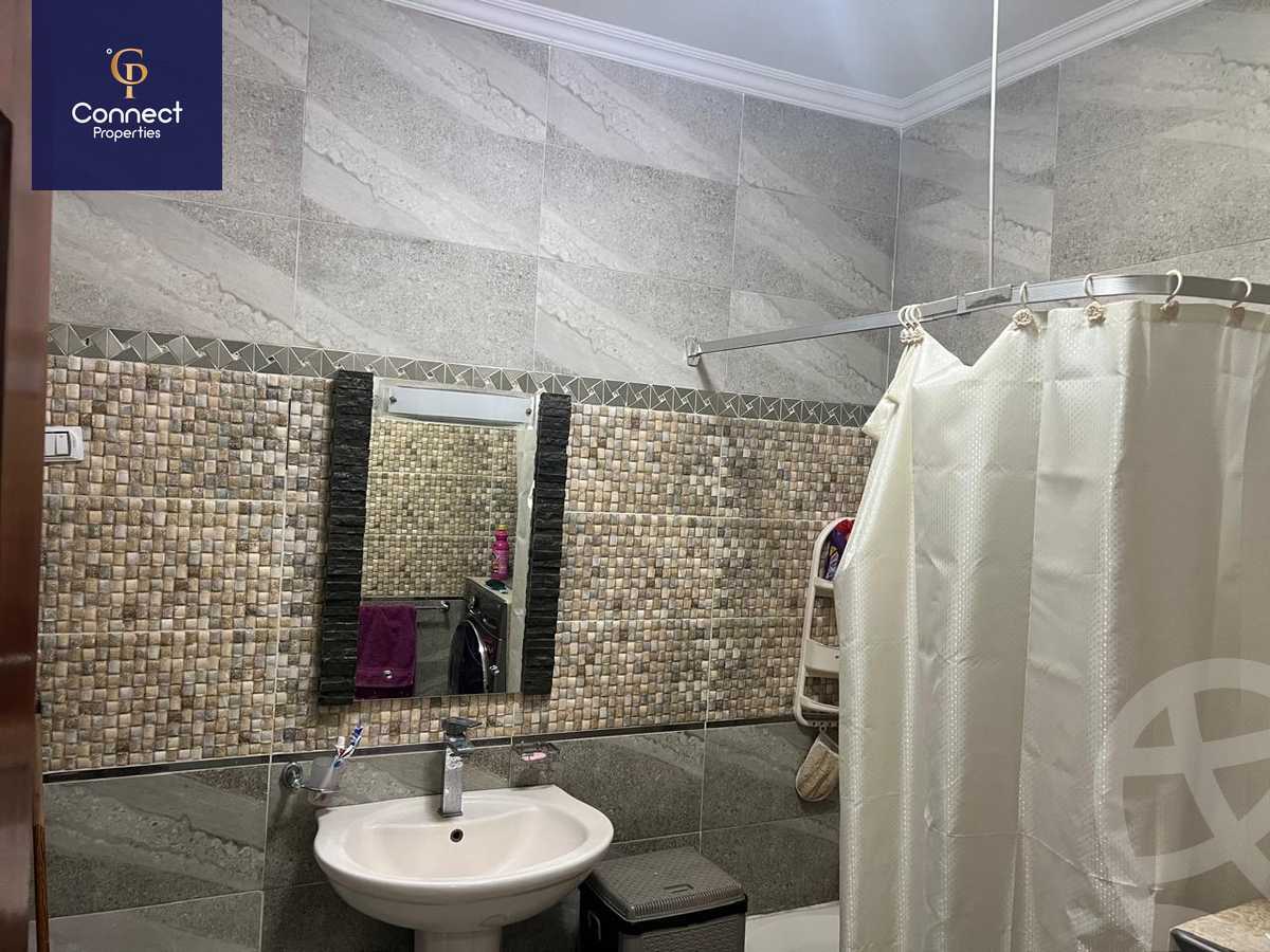 https://aqarmap.com.eg/en/listing/5593727-for-sale-cairo-new-cairo-first-settlement-mhwr-mstfy-kml
