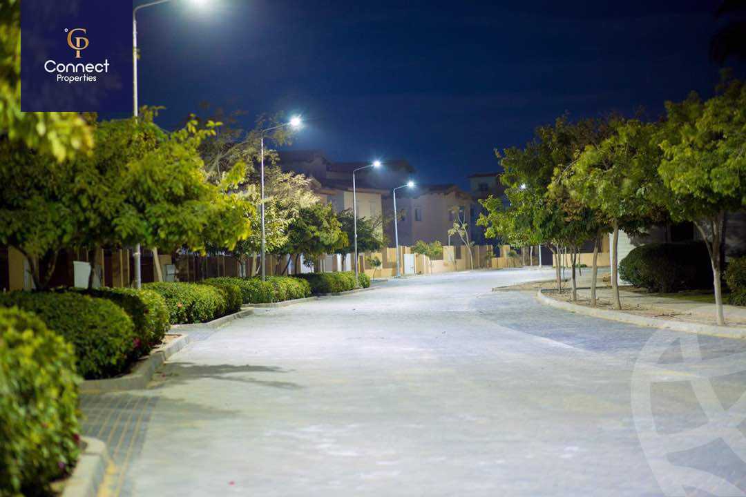 https://aqarmap.com.eg/en/listing/5598351-for-sale-cairo-new-cairo-compounds-hyde-park-parkway-hyde-park-compound