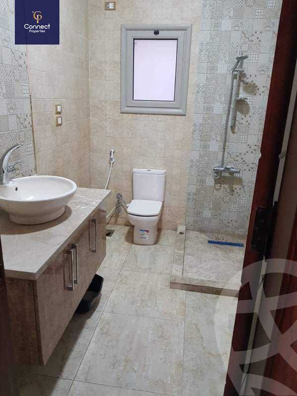 https://aqarmap.com.eg/ar/listing/5623352-for-sale-cairo-new-cairo-compounds-moon-valley
