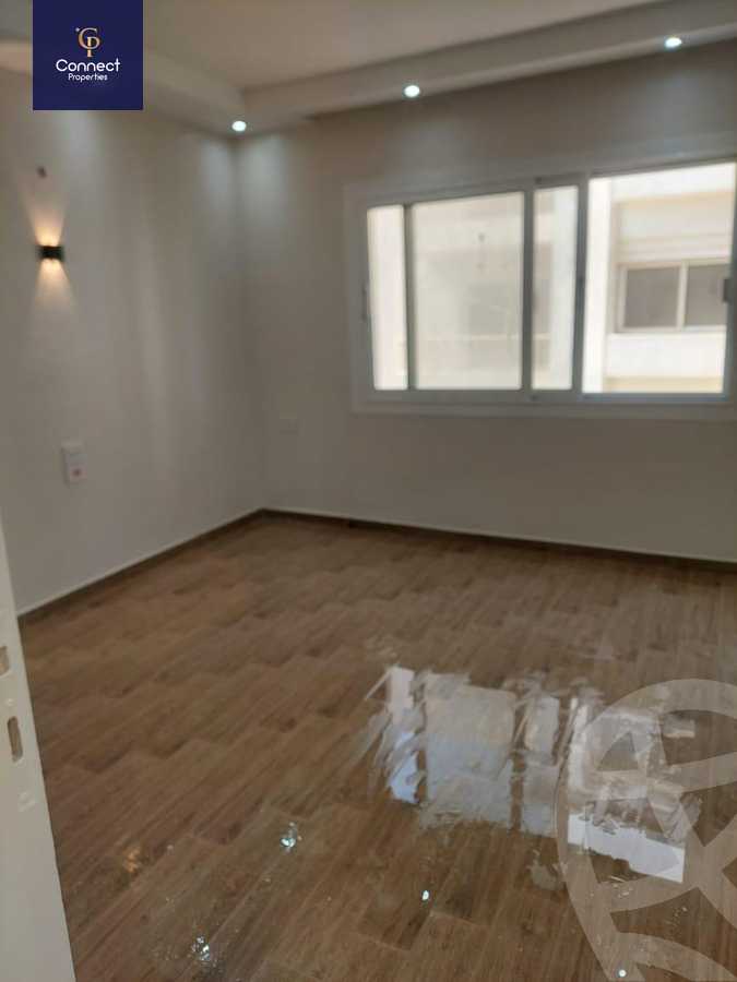 https://aqarmap.com.eg/en/listing/5684985-for-sale-cairo-new-cairo-compounds-hyde-park-centre-ville-hyde-park